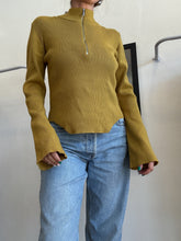 Load image into Gallery viewer, Gestuz - Yasmia Zip Jumper - Amber Green - L
