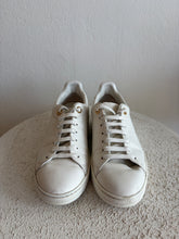 Load image into Gallery viewer, Louis Vuitton - Frontrow Leather Sneaker - White - 36
