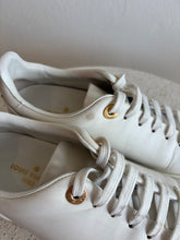 Load image into Gallery viewer, Louis Vuitton - Frontrow Leather Sneaker - White - 36
