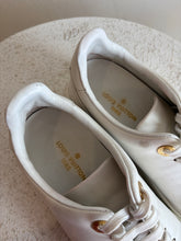 Load image into Gallery viewer, Louis Vuitton - Frontrow Leather Sneaker - White - 36
