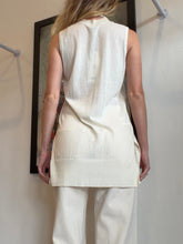 Load image into Gallery viewer, C&amp;M - Canyon Fine Cotton Vest - Cream - S - NWT RRP $199
