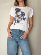 Load image into Gallery viewer, Alexander McQueen - Skull Print T-Shirt - White - 40
