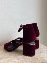 Load image into Gallery viewer, Alexander Wang - Velvet Block Heel  - Burgundy - RRP72541
