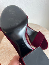 Load image into Gallery viewer, Alexander Wang - Velvet Block Heel  - Burgundy - RRP72541
