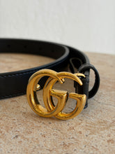 Load image into Gallery viewer, Gucci - Marmont Thin Logo Belt - Black w Gold Hardware - 34
