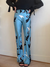 Load image into Gallery viewer, Silk Laundry - Silk Swan Print Pants - Blue -xs

