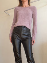 Load image into Gallery viewer, Skin &amp; Threads - Cashmere Lightweight Jumper - Mauve - 0
