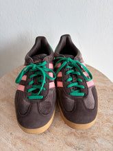 Load image into Gallery viewer, Adidas - Gazelle Velvet Sneaker - Brown - US8
