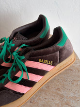 Load image into Gallery viewer, Adidas - Gazelle Velvet Sneaker - Brown - US8
