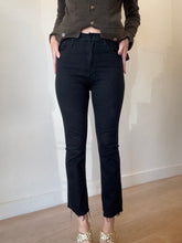 Load image into Gallery viewer, Mother - Hustler Ankle Fray Crop flare Jeans - Black - 26
