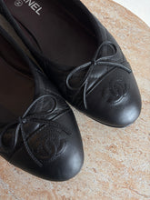 Load image into Gallery viewer, Chanel - Quilted Calfskin Ballet Flats - Black - 40c - RRP $1700
