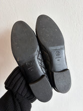 Load image into Gallery viewer, Chanel - Quilted Calfskin Ballet Flats - Black - 40c - RRP $1700
