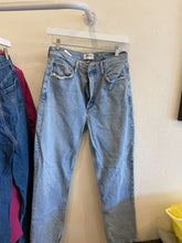 Load image into Gallery viewer, Agolde - Straight Jeans - Mid Denim - 28
