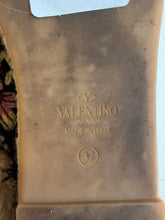 Load image into Gallery viewer, Valentino - Fabric Floral Butterfly Espadrilles - Black - 37 - w box
