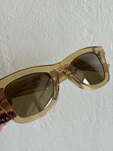 Load image into Gallery viewer, Bottega Veneta - BV1147S Wayfarer Mirrored Sunglasses  - Honey
