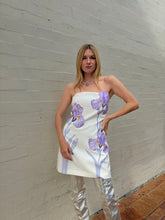 Load image into Gallery viewer, JW Pei - Strapless Flower Mini Dress - White &amp; Purple - 6
