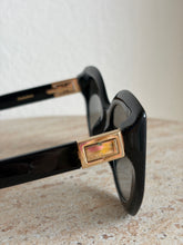 Load image into Gallery viewer, Fendi - FF0265/S Peekaboo Sunglasses - Black/Gold
