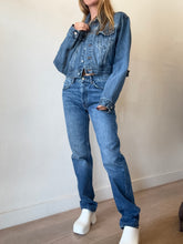 Load image into Gallery viewer, Paige -Sasha Jeans - Mid Denim - 31
