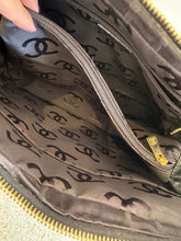 Load image into Gallery viewer, Chanel - Wild Stitch Tote - Black - M
