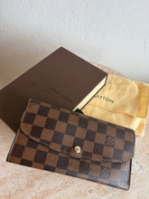 Load image into Gallery viewer, Louis Vuitton - Emilie Wallet - Damier Eban Coated Brown - S - RRP$945

