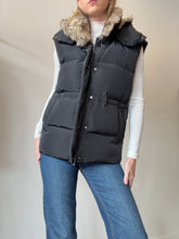 Load image into Gallery viewer, Viktoria &amp; Woods - Morpheus Puffer Vest  - Black - 00
