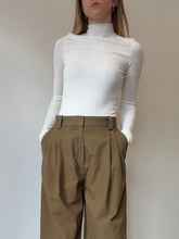 Load image into Gallery viewer, Henne - Merino Wool Tahlia Skivvy Jumper - Cream - S - BNWT - RRP $159
