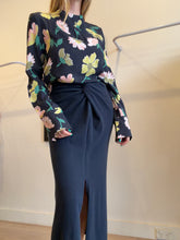 Load image into Gallery viewer, Marni - LS Yellow/Pink Flower Print top - Black - 38
