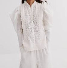 Load image into Gallery viewer, Joslin - Imogen Linen Ramie Blouse - White - 8
