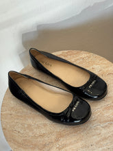 Load image into Gallery viewer, Prada - Patent Leather Ballet Flats - Black - 38.5
