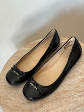 Load image into Gallery viewer, Prada - Patent Leather Ballet Flats - Black - 38.5
