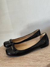 Load image into Gallery viewer, Prada - Patent Leather Ballet Flats - Black - 38.5
