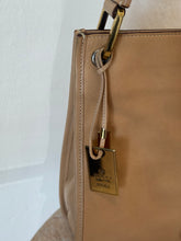 Load image into Gallery viewer, Vintage Gucci - Leather Shoulder Bag - Tan - S

