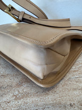 Load image into Gallery viewer, Vintage Gucci - Leather Shoulder Bag - Tan - S
