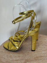 Load image into Gallery viewer, Scanlan Theodore - Criss Cross Heels w Ankle Strap - Yellow Gold - 39 - RRP$650
