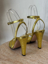 Load image into Gallery viewer, Scanlan Theodore - Criss Cross Heels w Ankle Strap - Yellow Gold - 39 - RRP$650
