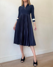 Load image into Gallery viewer, Polo Ralph Lauren - Hybrid Sweater Pleated LS Midi Dress - Navy - M
