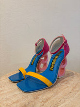 Load image into Gallery viewer, Kat Maconie - Suzu Chain Link Heel Shoes - Fuchsia - 38
