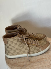 Load image into Gallery viewer, Gucci - GG Supreme Canvas Hightop Sneaker - Sand/Beige - 39
