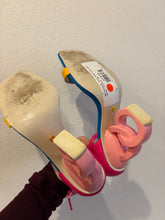 Load image into Gallery viewer, Kat Maconie - Suzu Chain Link Heel Shoes - Fuchsia - 38

