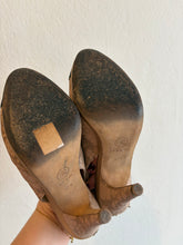 Load image into Gallery viewer, Chanel - Vintage Leather Lace Slingback Heels - Nude - 37.5
