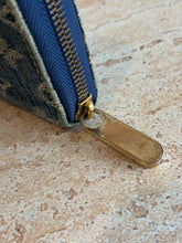 Load image into Gallery viewer, Louis Vuitton - Monogram Zippy Wallet - Denim - M
