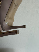 Load image into Gallery viewer, Valentino - Rockstud Pointed Pump Heels - Nude - 41
