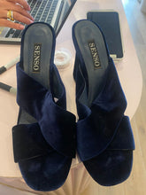 Load image into Gallery viewer, Senso - Velvet Crossover Block Heels - Navy - 40
