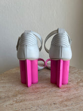 Load image into Gallery viewer, Louis Vuitton - Arcade Leather Sandals - White Pink - 38
