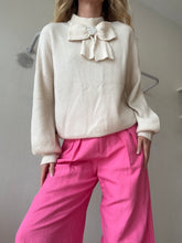 Load image into Gallery viewer, Love Moschino - Ribbed Jumper w bow - Ivory - L
