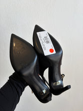 Load image into Gallery viewer, Camilla and Marc - Masae Suede Pointy Heels - Black - 41 - New w box
