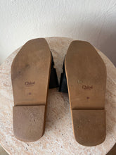 Load image into Gallery viewer, Chloe - Woody Leather Slides - Black - 39
