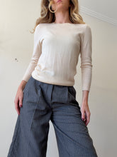 Load image into Gallery viewer, Massimo Dutti - Cashmere Crewneck Jumper - Apricot - L
