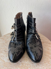 Load image into Gallery viewer, Chloe - Sussanna Boots - Black - 37.5
