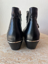 Load image into Gallery viewer, Chloe - Sussanna Boots - Black - 37.5
